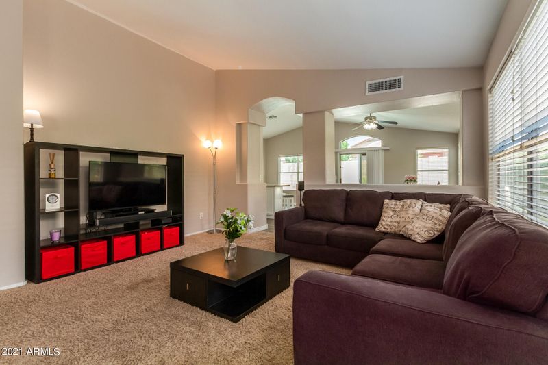 4326 E Hartford Ave, Phoenix, AZ 85032