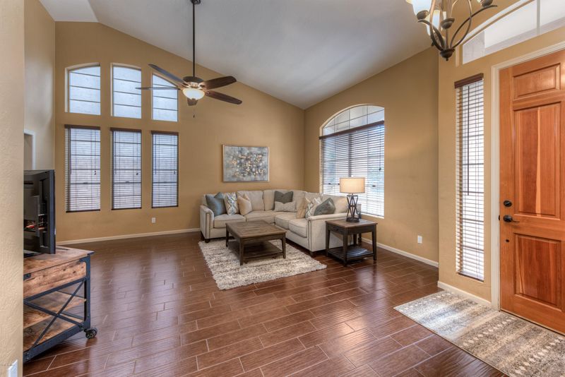 4326 E Rancho Caliente Dr, Cave Creek, AZ 85331