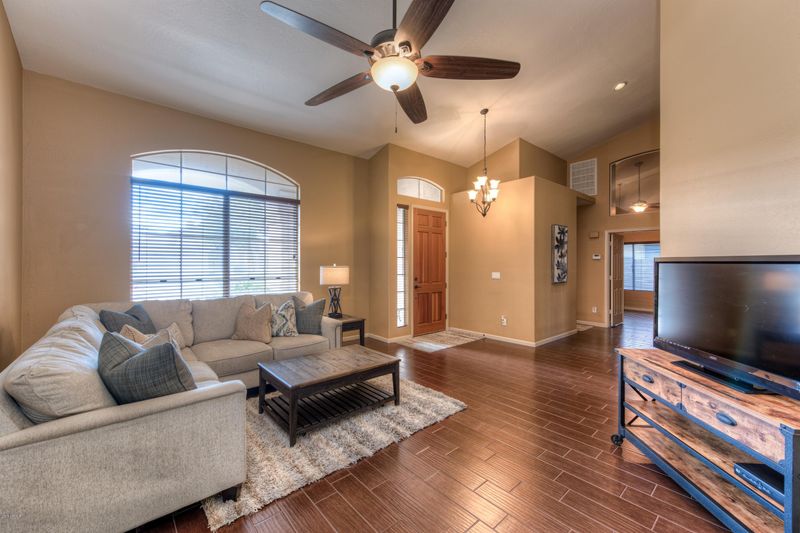4326 E Rancho Caliente Dr, Cave Creek, AZ 85331