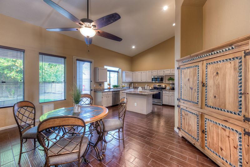 4326 E Rancho Caliente Dr, Cave Creek, AZ 85331