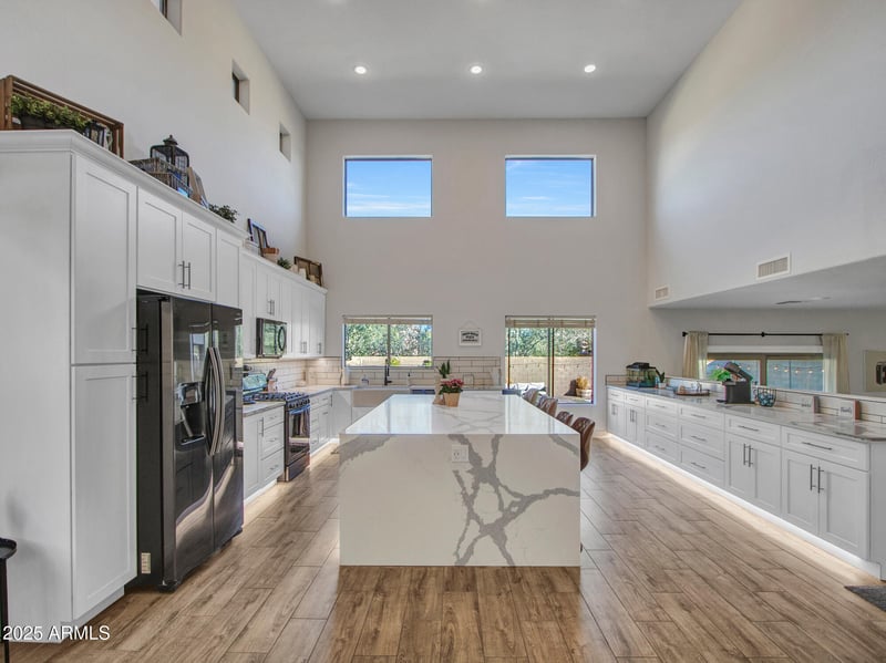 4326 Kenai Dr, New River, AZ 85087