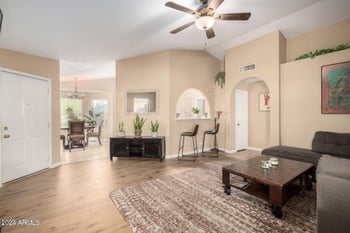 4326 Rosemonte Dr, Phoenix, AZ 85050