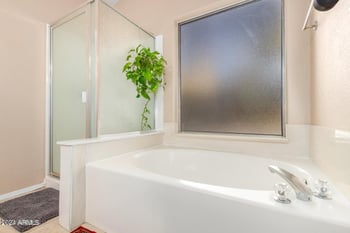 4326 Rosemonte Dr, Phoenix, AZ 85050