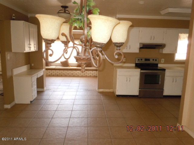 4326 W Gelding Dr, Glendale, AZ 85306