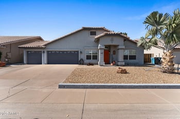 4326 Whispering Wind Dr, Glendale, AZ 85310