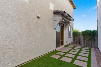 43265 Plum St, San Tan Valley, AZ 85140