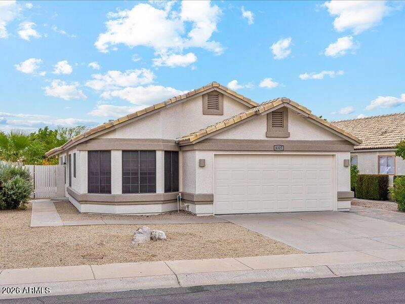 4327 E Siesta Ln, Phoenix, AZ 85050