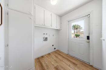 4327 Echo Ln, Glendale, AZ 85302