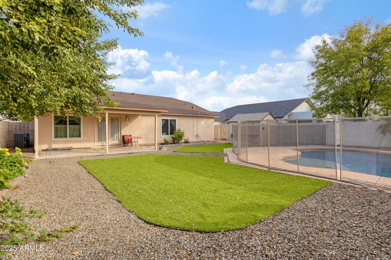 4327 Meadow Land Dr, San Tan Valley, AZ 85140