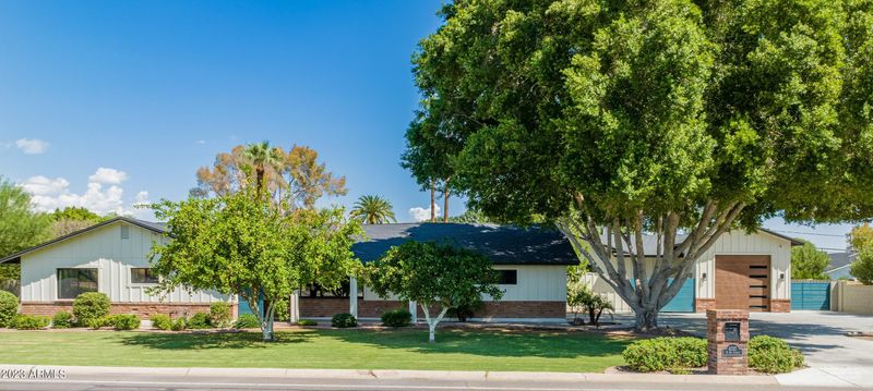 4327 N 68th St, Scottsdale, AZ 85251