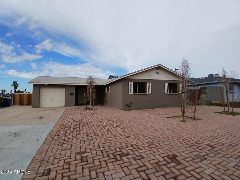 4328 58th Dr, Phoenix, AZ 85031