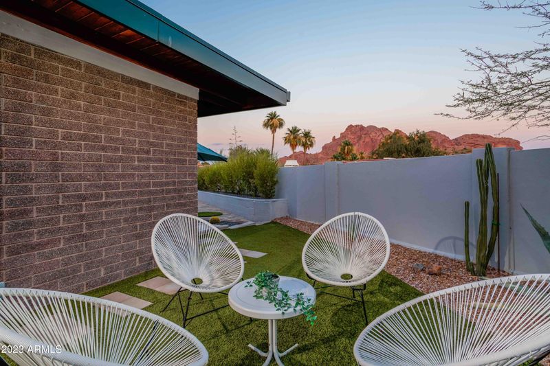 4329 E Mcdonald Dr, Phoenix, AZ 85018