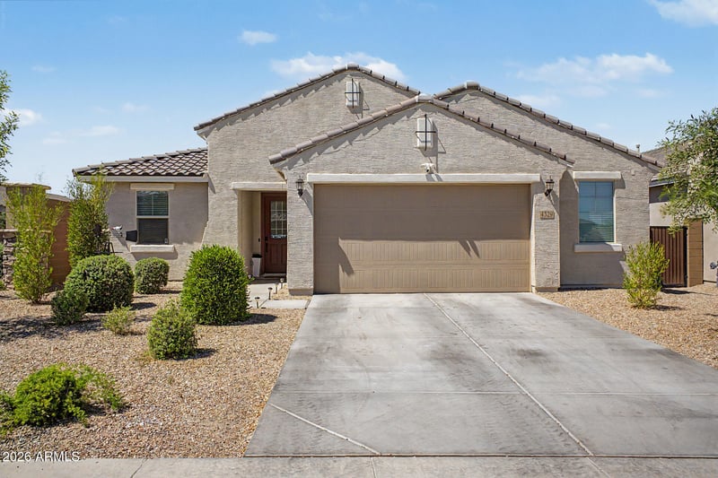4329 Nora Dr, San Tan Valley, AZ 85144