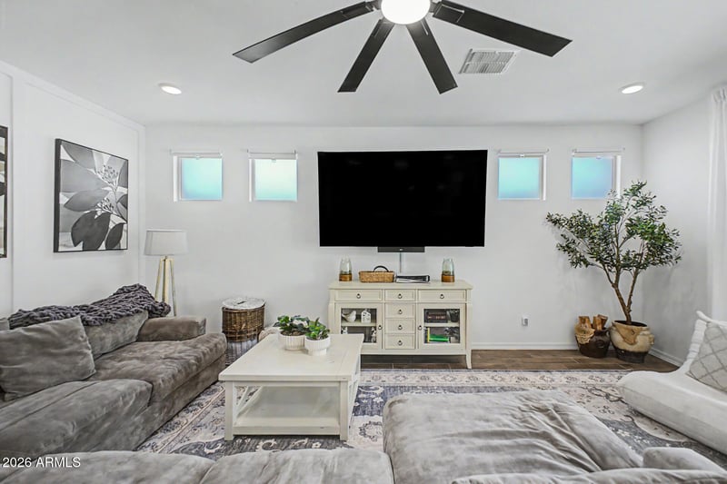 4329 Nora Dr, San Tan Valley, AZ 85144