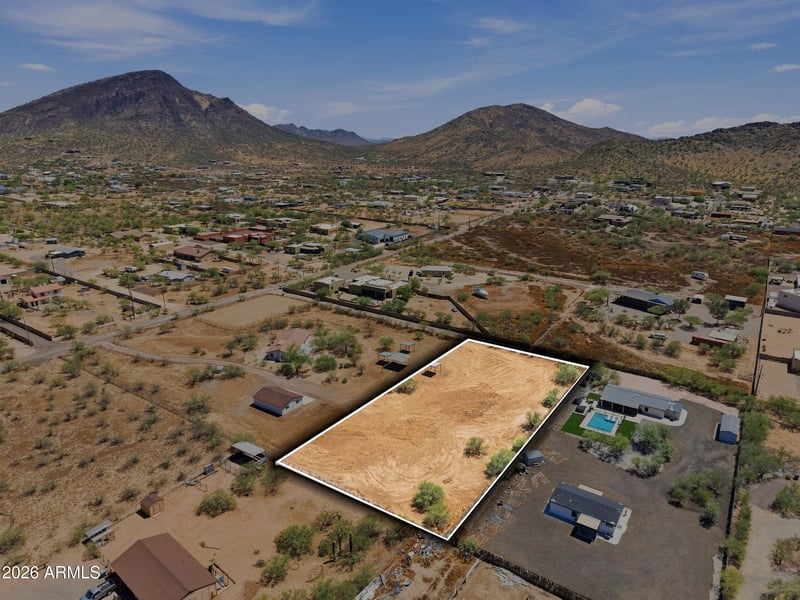 432xx N 14th St #-, New River, AZ 85087