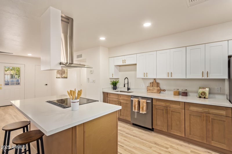 433 111th Pl, Mesa, AZ 85207