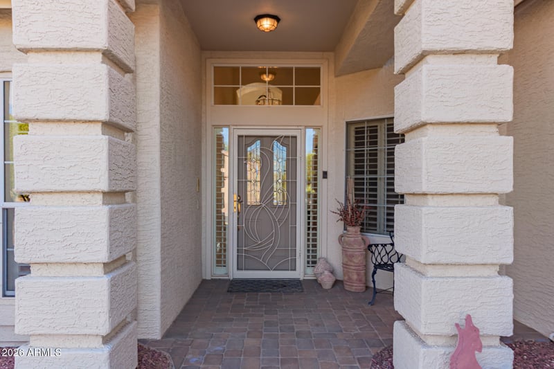 433 Champagne Dr, Chandler, AZ 85248