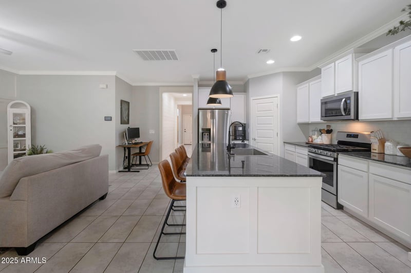 433 Salali Trl, San Tan Valley, AZ 85140