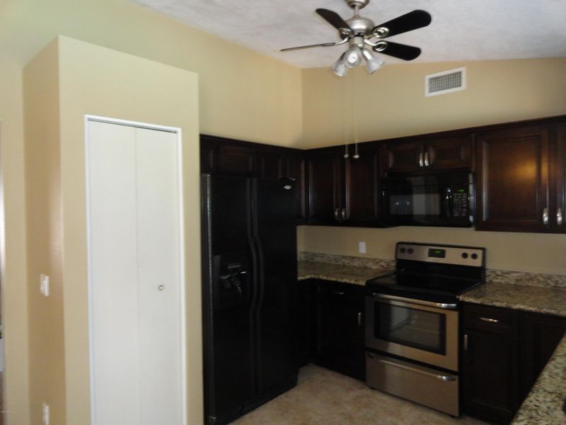 4331 E Briarwood Ter, Phoenix, AZ 85048
