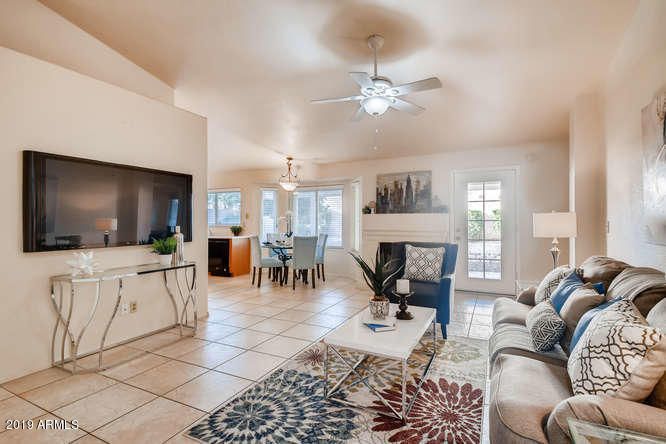 4332 E Brookwood Ct, Phoenix, AZ 85048
