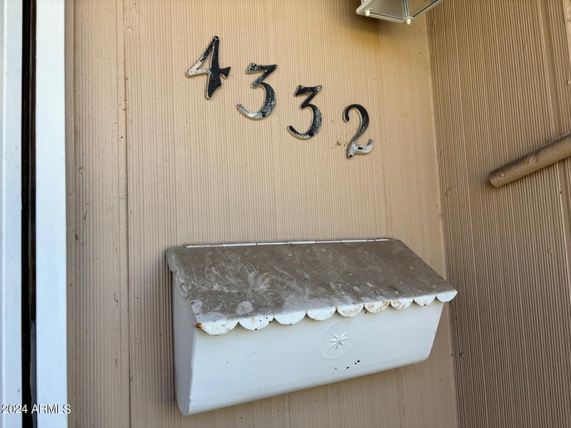 4332 Ocotillo Rd #206, Glendale, AZ 85301