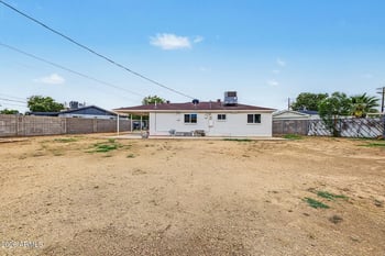 4332 W Crittenden Ln, Phoenix, AZ 85031