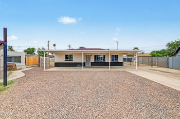 4332 W Crittenden Ln, Phoenix, AZ 85031