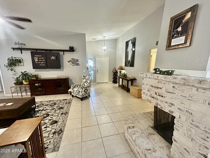 4332 W Morrow Dr, Glendale, AZ 85308