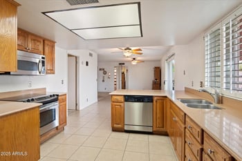 4333 Desert Cactus St, Phoenix, AZ 85032