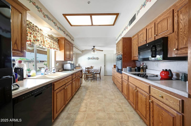 4333 Echo Ln, Glendale, AZ 85302