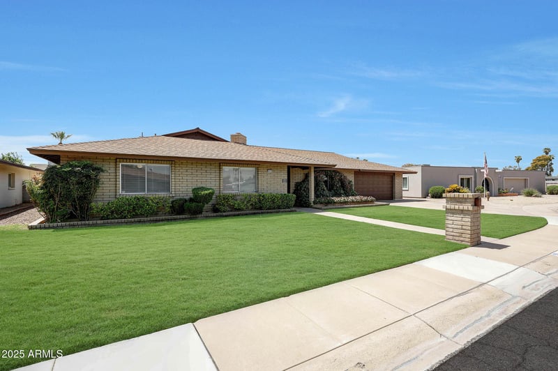 4333 Echo Ln, Glendale, AZ 85302
