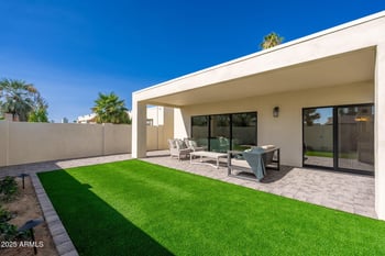 4333 Fairmount Ave, Phoenix, AZ 85018