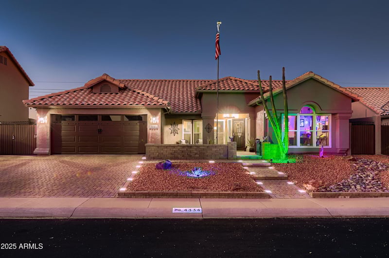 4334 Villa Linda Dr, Glendale, AZ 85310