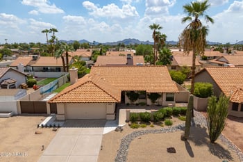 4335 Betty Elyse Ln, Phoenix, AZ 85032