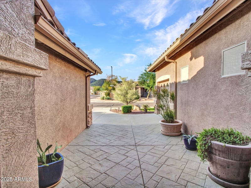 4335 Buckskin Trl, Phoenix, AZ 85083