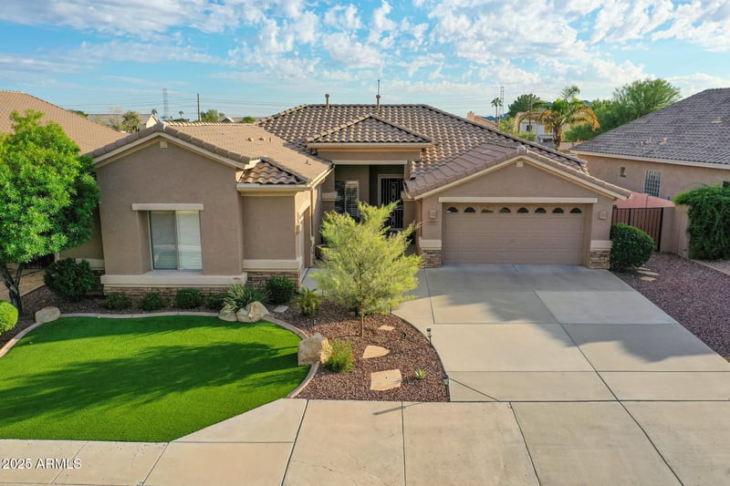 4335 Buckskin Trl, Phoenix, AZ 85083