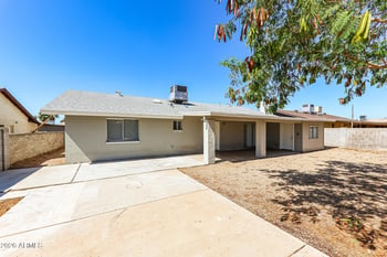 4335 Garden Dr, Glendale, AZ 85304