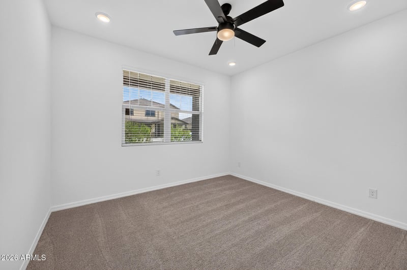 4337 W Sebastian Ln, San Tan Valley, AZ 85144
