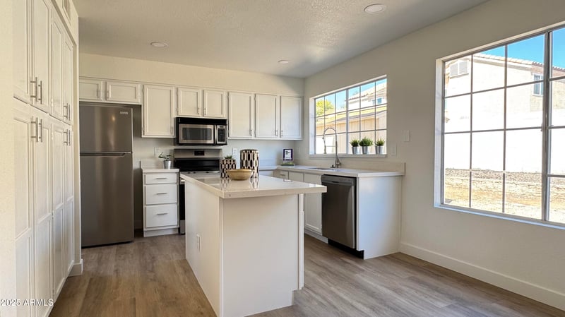 4338 Brookwood Ct, Phoenix, AZ 85048