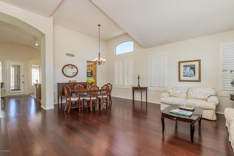 4338 E Swilling Rd, Phoenix, AZ 85050