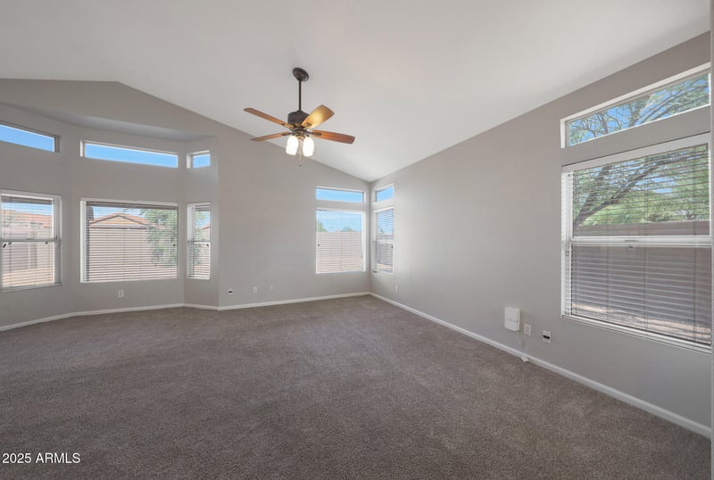 4338 South Fork Dr, Phoenix, AZ 85044