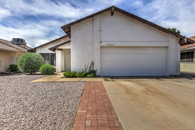 4339 W Morrow Dr, Glendale, AZ 85308