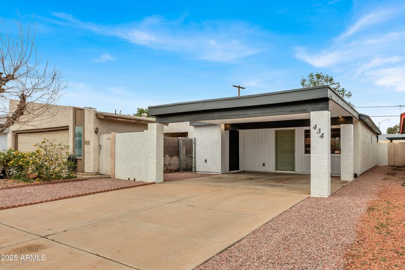 434 E Royal Palms Dr, Mesa, AZ 85203