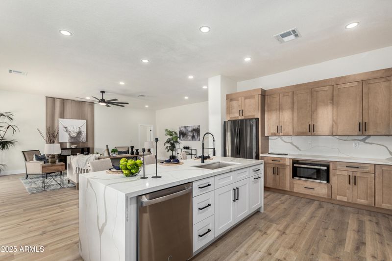 434 S Jared Dr, Gilbert, AZ 85296