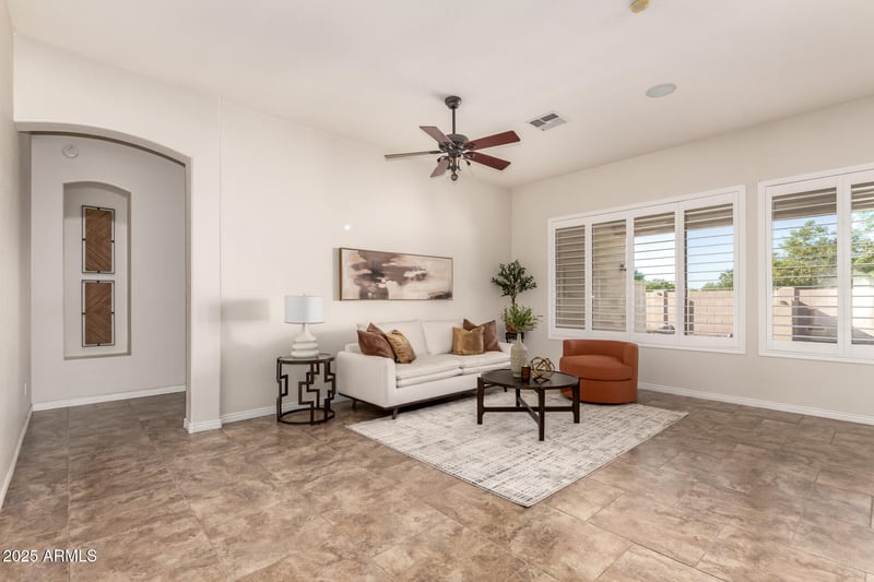 434 Sheffield Ave, Gilbert, AZ 85296