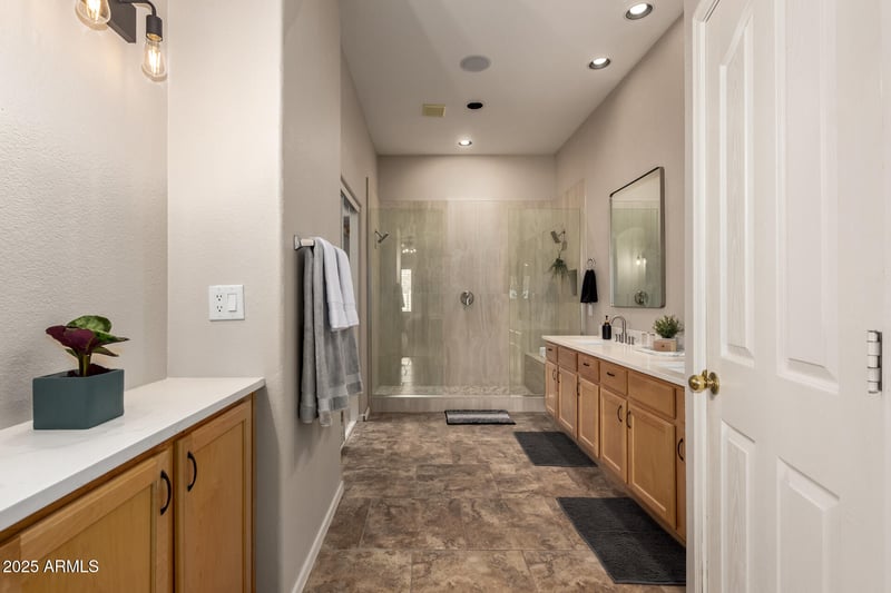 434 Sheffield Ave, Gilbert, AZ 85296