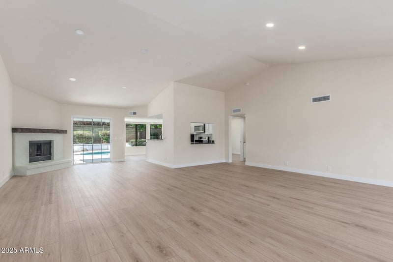 4340 Nisbet Rd, Phoenix, AZ 85032
