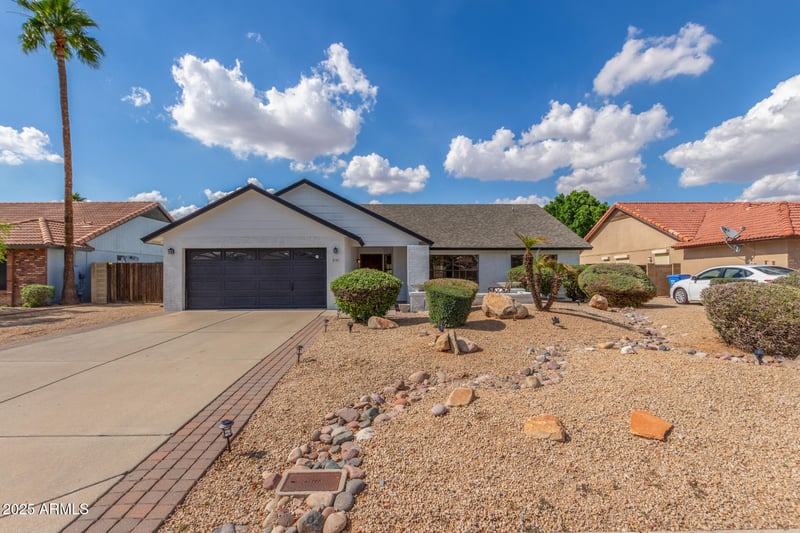 4340 Nisbet Rd, Phoenix, AZ 85032
