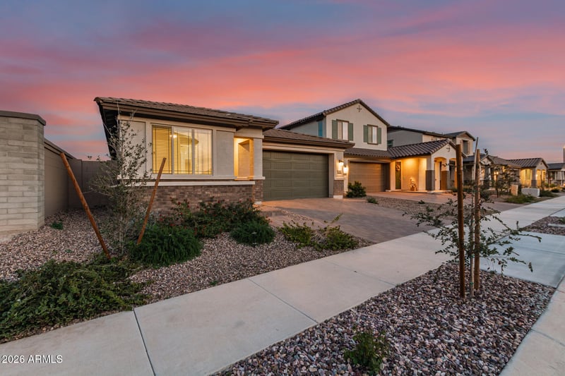 43401 Wollemi St, San Tan Valley, AZ 85140