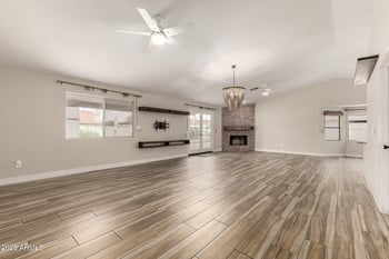 4341 Betty Elyse Ln, Phoenix, AZ 85032